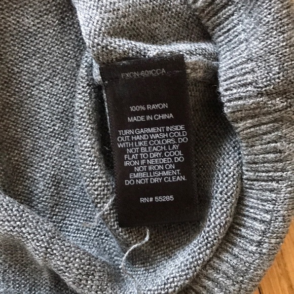 NWT ! Rhinestone Shoulder EXPRESS Sweater - Picture 6 of 8